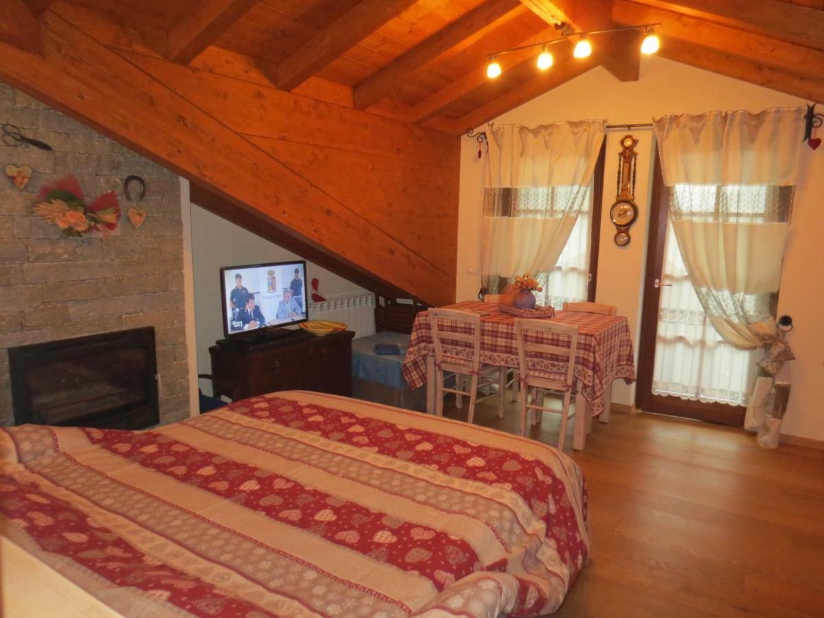 Borgo Alpino Chalet 4 阿帕里卡 外观 照片